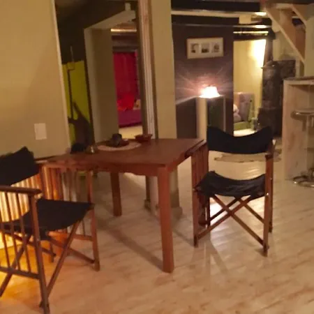 Pet Friendly Charming House With Garden Casa de Férias